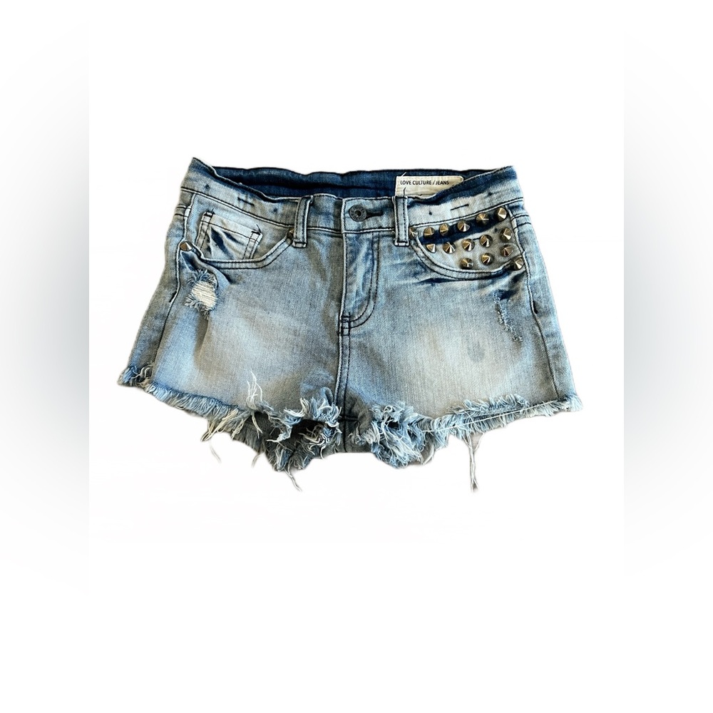 LOVE CULTURE Light Wash Denim Cut Off Jean Shorts W/Spikes Waist: 27”  Sz Small